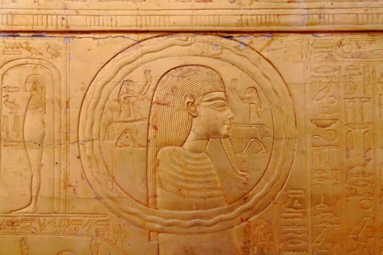 Mask of Tutankhamun – The Funerary Mask of Tutankhamun