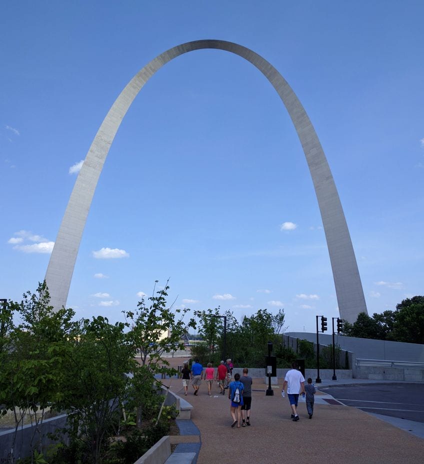When Was the St Louis Arch Built